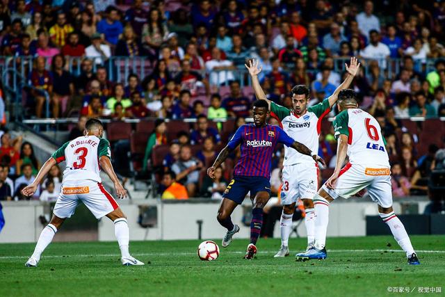 亚历山大54分雷霆豪取13连胜 火箭1分险胜骑士