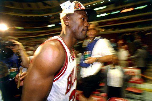 孙铭徽21分广厦胜浙江 林庭谦32分天津胜四川